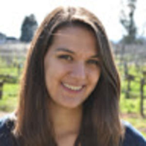 Meet your Posher, Caitlin